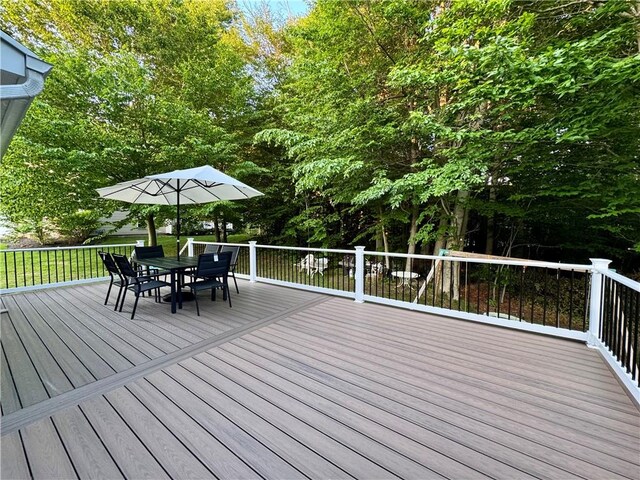 1056 Fawn Wood Dr, Webster, NY 14580 - photo 14