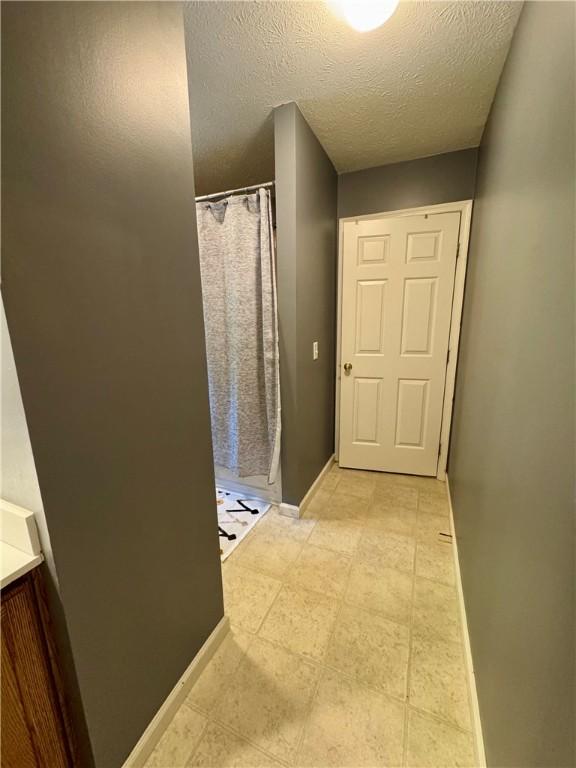 1056 Fawn Wood Dr, Webster, NY 14580 - photo 34