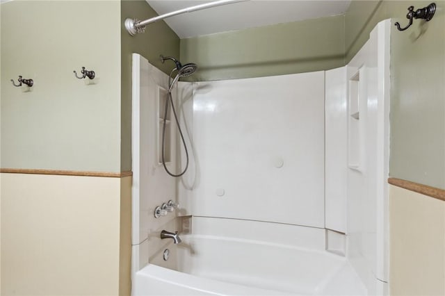 130 Quay Dr, Irondequoit, NY 14617 - bathroom featuring shower / bath combination