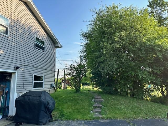 41 Wallman Dr, Henrietta, NY 14467 - view of green lawn