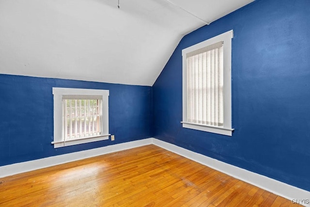 500 Glenwood Ave, Syracuse, NY 13207 - bonus room with vaulted ceiling and hardwood / wood-style floors
