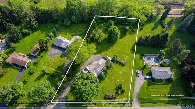 810 Franklin St, Skaneateles, NY 13152 - aerial view of residential area featuring property boundaries highlighted