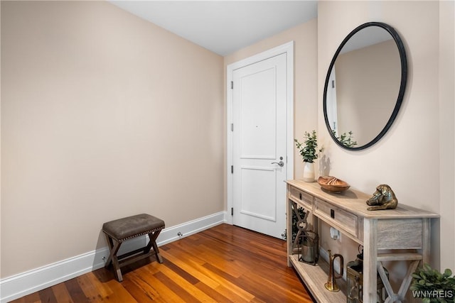 132 Lakefront Blvd Unit 804, Buffalo, NY 14202 - interior space featuring baseboards and wood finished floors