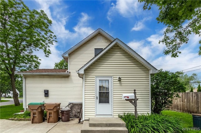 799 Beach Rd, Cheektowaga, NY 14225 - back of house featuring a patio area