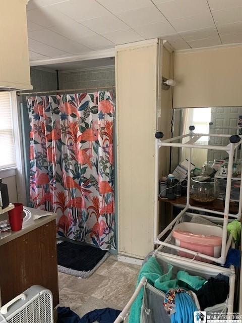 400 Buffalo St, Jamestown, NY 14701 - bathroom with curtained shower