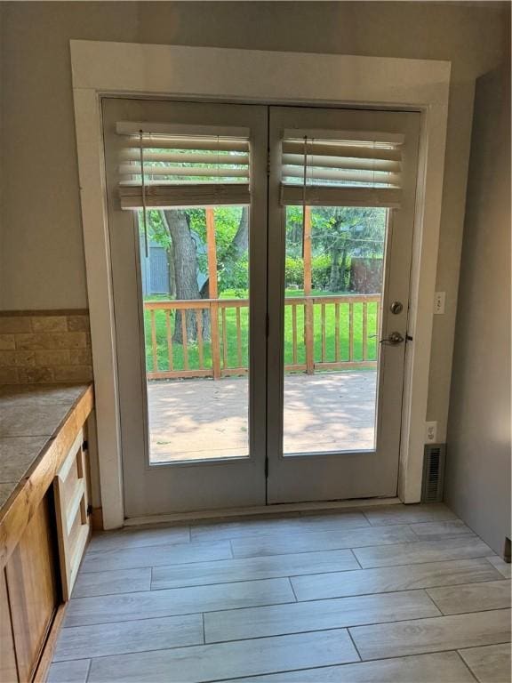 94 Brookhaven, Rochester, NY 14621 - entryway featuring wood finish floors