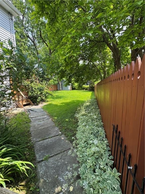 94 Brookhaven, Rochester, NY 14621 - view of yard
