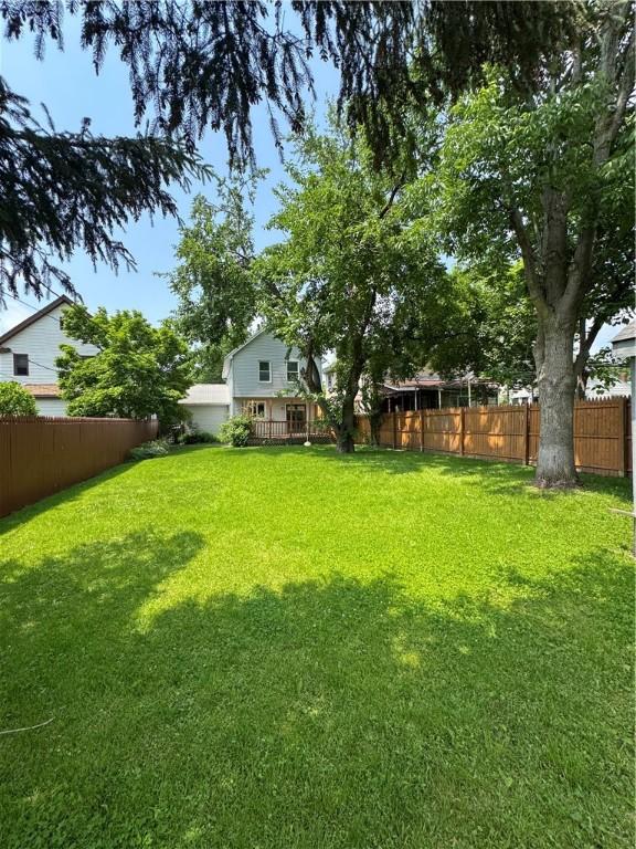 94 Brookhaven, Rochester, NY 14621 - view of yard