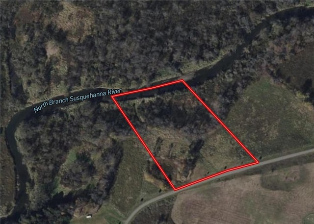 132 Waters Edge Dr, Middlefield, NY 13326