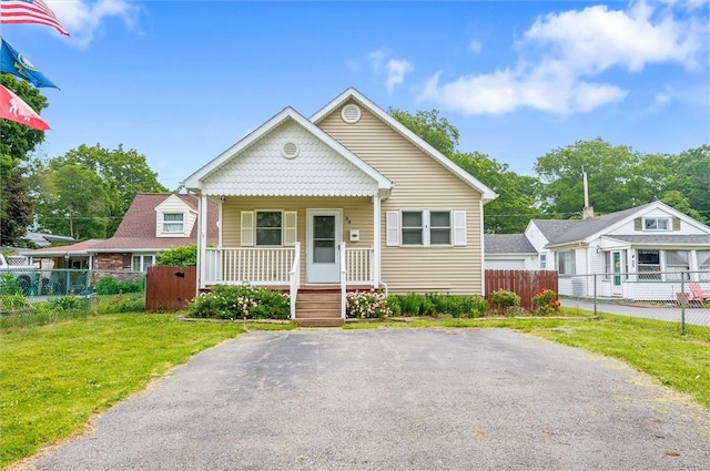 39 Castleford Rd, Greece, NY 14616 - bungalow with a porch