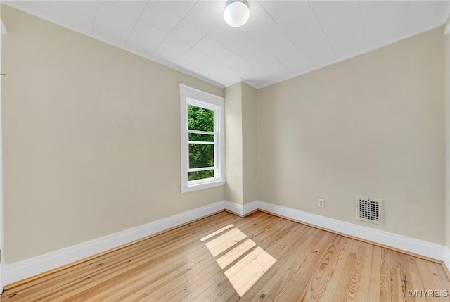 315 Westfield Rd N, Amherst, NY 14226 - empty room with baseboards and hardwood / wood-style floors