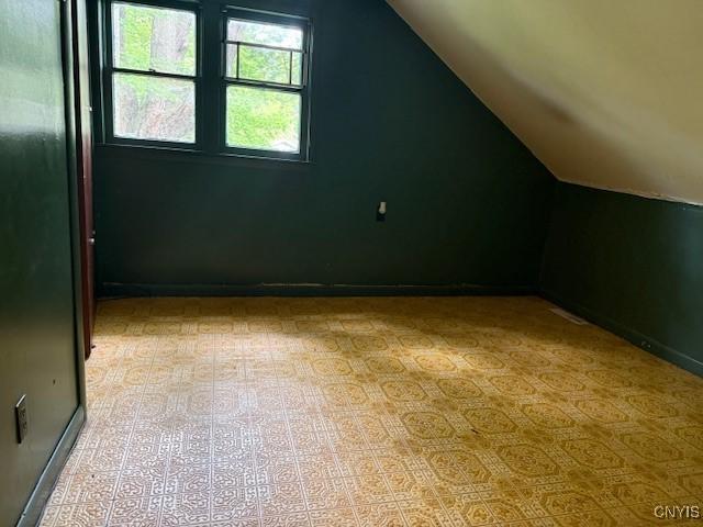 1086 Sweatman Ave, Oneida-Inside, NY 13421 - bonus room with vaulted ceiling