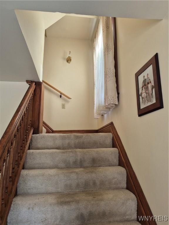 359 Utica St, Tonawanda-City, NY 14150 - view of stairs