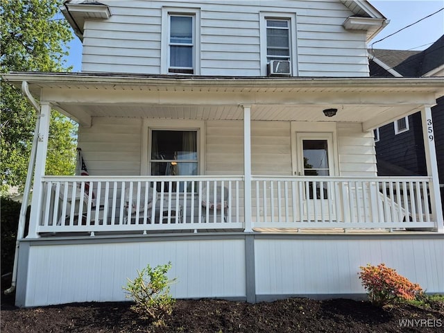 359 Utica St, Tonawanda-City, NY 14150 - view of side of home with a porch