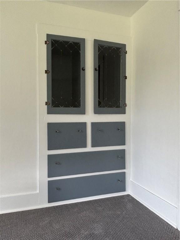 19 Pratt St, Sheffield Township, PA 16347 - detailed view of carpet