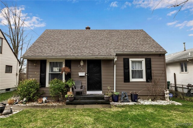 2125 Seneca Ave, Niagara Falls, NY 14305 - view of front facade featuring roof with shingles
