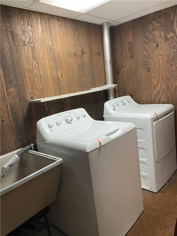 75 Towpath Ln, Brighton, NY 14618 - laundry area with independent washer and dryer