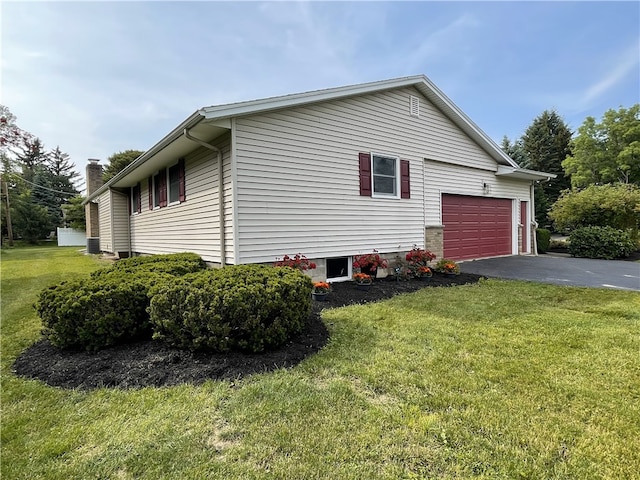 75 Towpath Ln, Brighton, NY 14618 - view of side of property featuring asphalt driveway and a lawn
