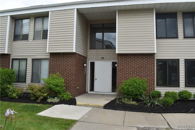 10 Southcreek Ct Unit B, Amherst, NY 14051 - photo 1