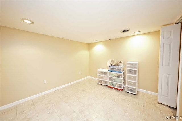 6193 New Taylor Rd, Orchard Park, NY 14127 - finished basement with baseboards and recessed lighting