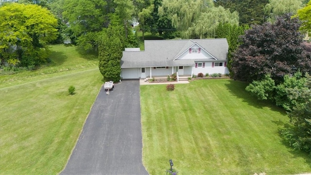 40 Colleen, Henrietta, NY 14534 - view of front of home featuring a porch, driveway, and a front yard
