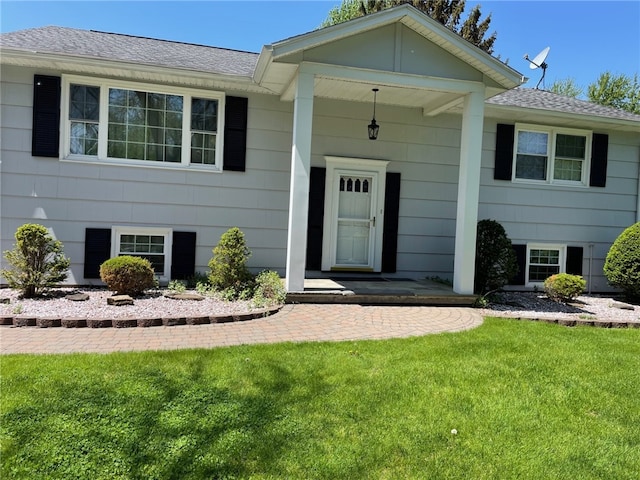 100 Huffer Rd, Parma, NY 14468 - view of front of home featuring a front yard and a shingled roof
