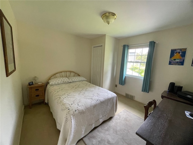 100 Huffer Rd, Parma, NY 14468 - bedroom with light carpet
