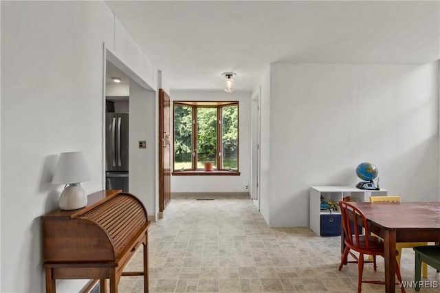 552 Locust St, Lockport-City, NY 14094 - corridor featuring baseboards