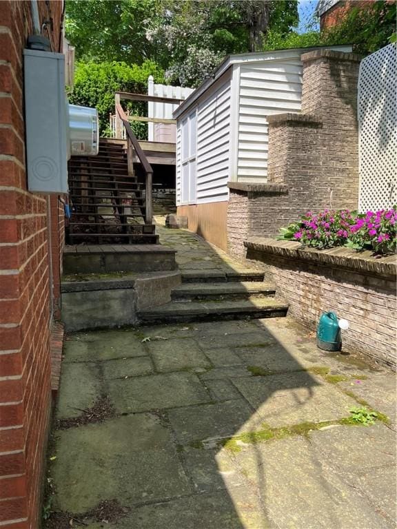 7 Orchard Pl, Bradford-City, PA 16701 - exterior space with stairs