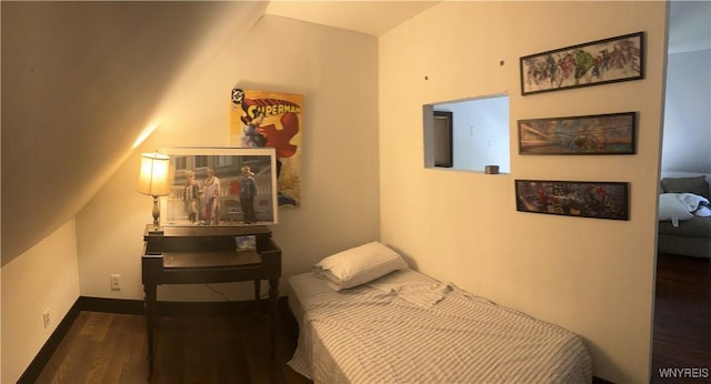 995 Tonawanda St, Buffalo, NY 14207 - bedroom featuring wood finished floors and baseboards
