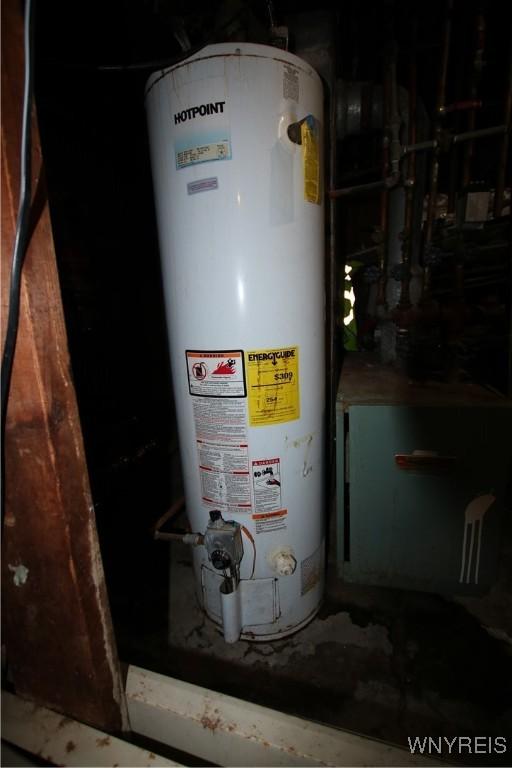 995 Tonawanda St, Buffalo, NY 14207 - utility room featuring gas water heater