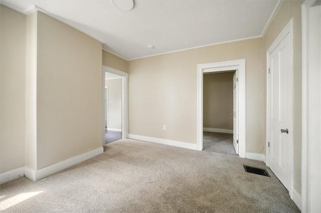 37 Nelson St, Auburn, NY 13021 - unfurnished room with carpet and ornamental molding