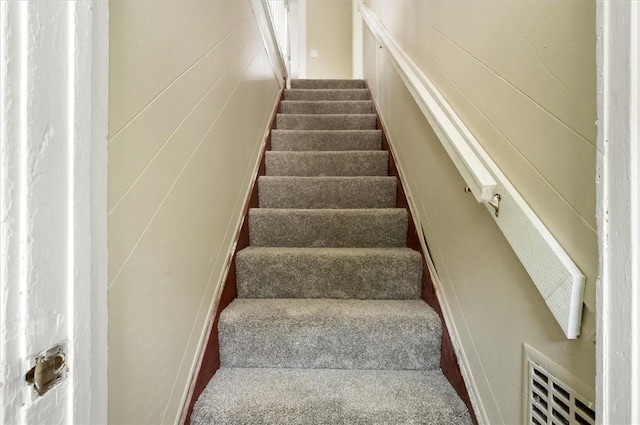 37 Nelson St, Auburn, NY 13021 - stairs with carpet floors