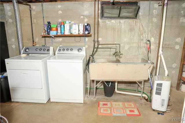 1422 Master St, North Tonawanda, NY 14120 - laundry area with washing machine and clothes dryer
