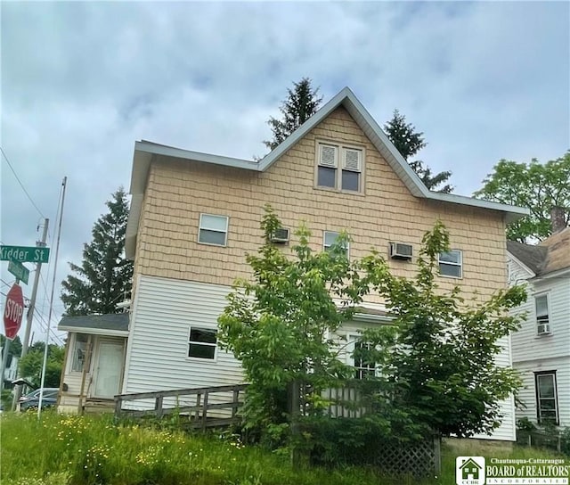 102 Broadhead Ave, Jamestown, NY 14701 - rear view of house