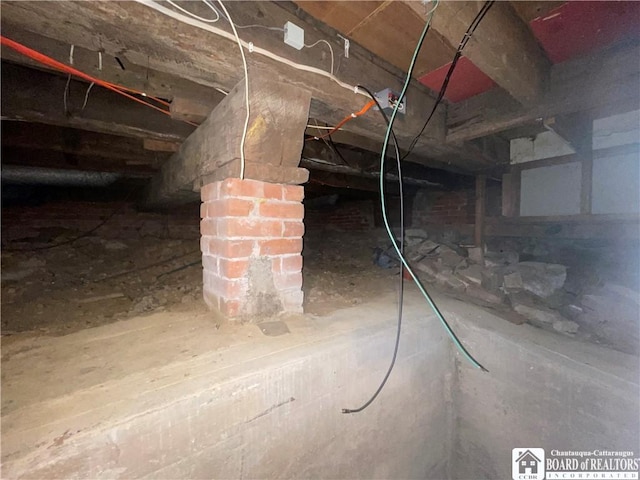 102 Broadhead Ave, Jamestown, NY 14701 - inside crawl space
