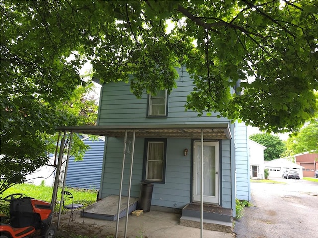 17 Lake St, Mount Morris, NY 14510 - view of front facade