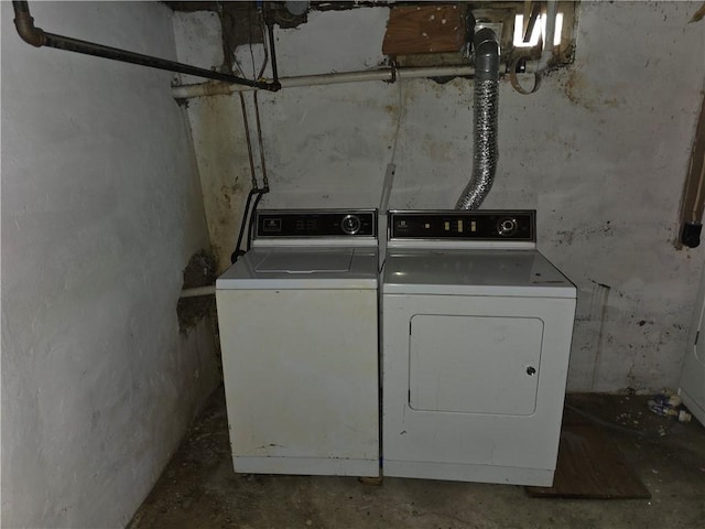 17 Lake St, Mount Morris, NY 14510 - washroom featuring washing machine and clothes dryer