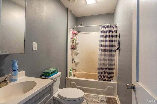 221.5 Lakeview Ave, Syracuse, NY 13204 - full bath featuring shower / bath combination with curtain and vanity
