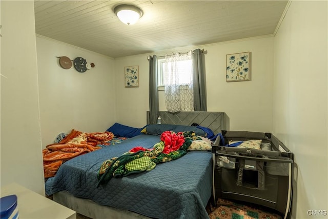 220 Lakeview Ave, Syracuse, NY 13204 - bedroom with crown molding