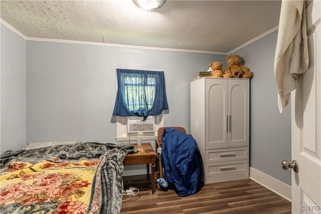 220 Lakeview Ave, Syracuse, NY 13204 - bedroom featuring dark wood finished floors, ornamental molding, a textured ceiling, and cooling unit
