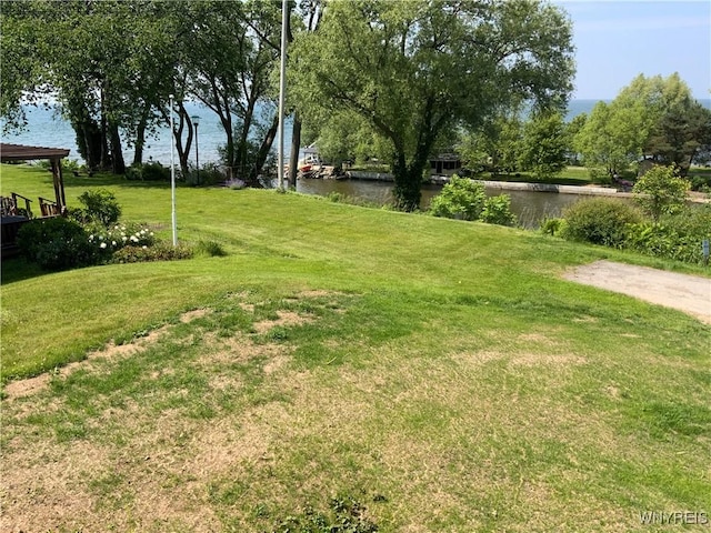 926 Bluff Rd, Carlton, NY 14571 - view of grassy yard with a water view