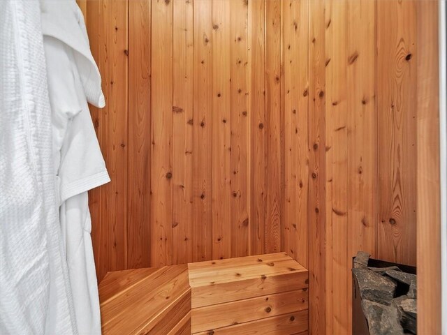 1010 Plank Rd, Penfield, NY 14580 - sauna with wooden walls