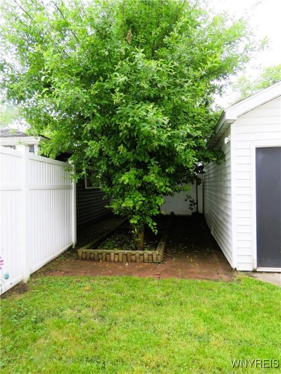 38 Mumford St, Buffalo, NY 14220 - photo 50