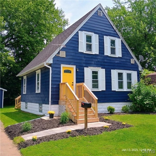 504 Breman Ave, Salina, NY 13211 - bungalow featuring a front yard and roof with shingles