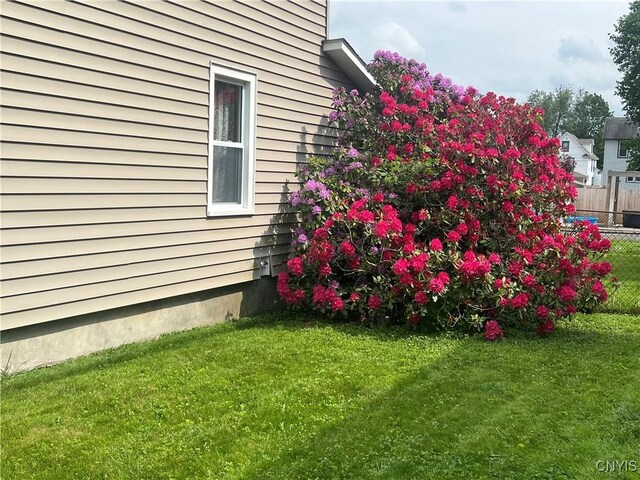 41 Evergreen St, Cortland, NY 13045 - view of side of home