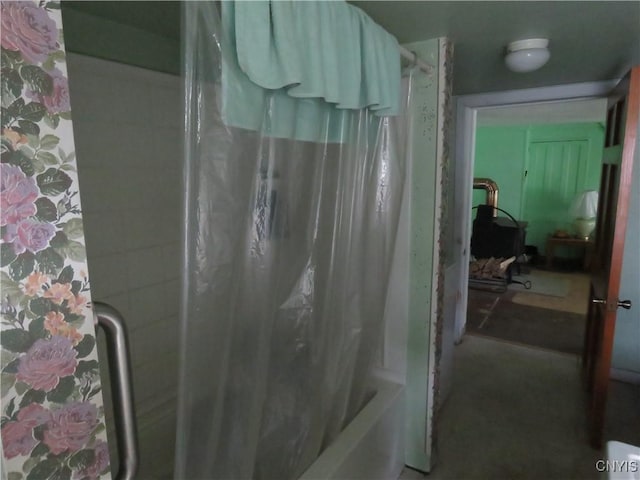 7285 State Route 812, Lowville, NY 13367 - full bath featuring shower / tub combo with curtain