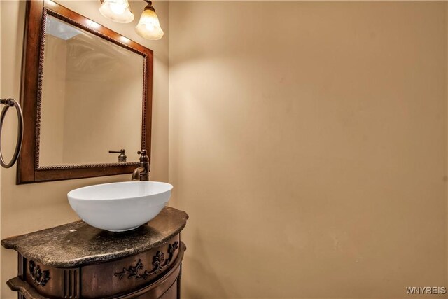 351 Charlesgate Cir, Amherst, NY 14051 - bathroom featuring vanity