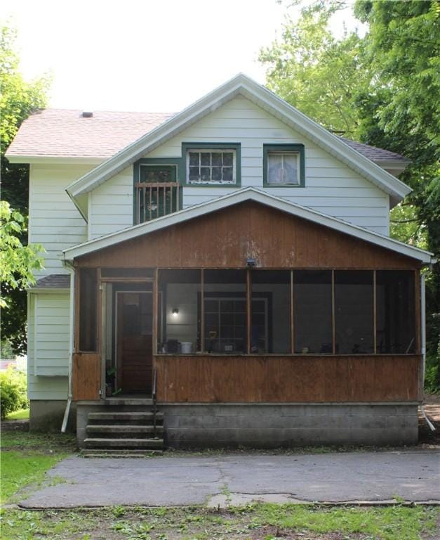 22 Queen St, Lyons, NY 14489 - photo 2