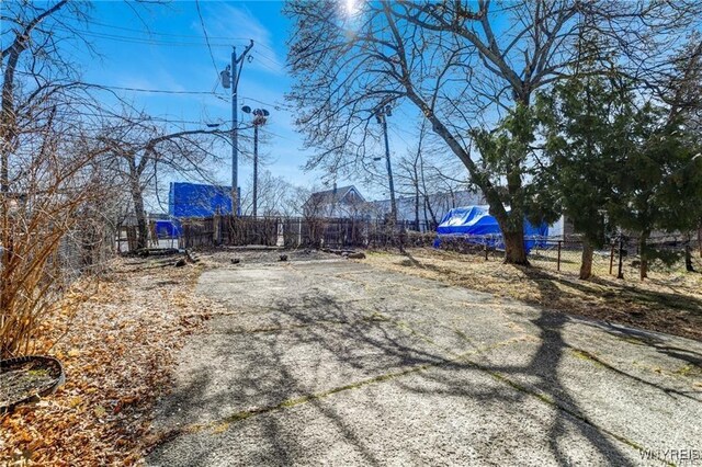 373 Urban St, Buffalo, NY 14211 - view of yard